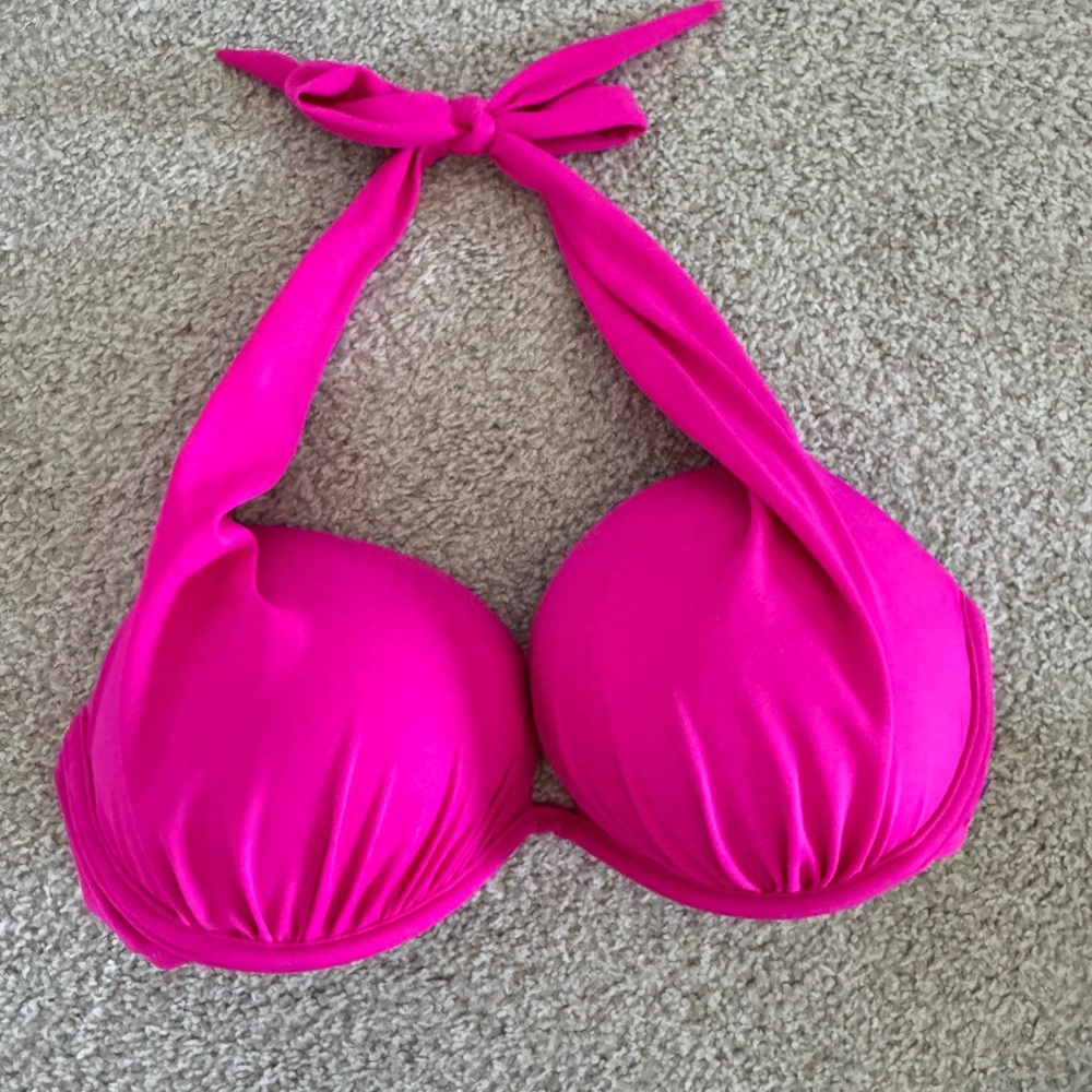 VENUS Hot Pink Bikini Top Women's D (32DD/34D/36C)